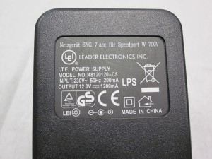 Typenschild Netzgerät Sicherheitswarnung betreffend SNG 7-acc von LEADER ELECTRONICS INC.